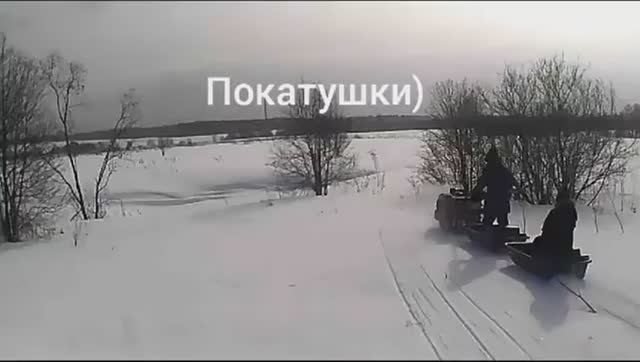 ЗИМНИЕ ПОКАТУШКИ НА МОТОБУКСИРОВЩИКЕ!!! ЖЕСТЬ АВАРИЯ)))