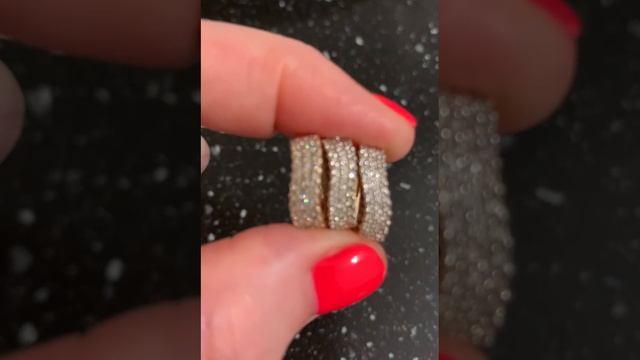 Золотые серьги и кольцо с бриллиантами