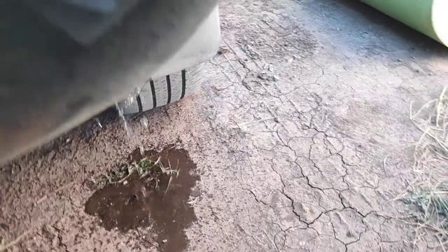 шпигат ниши багажника x-trail