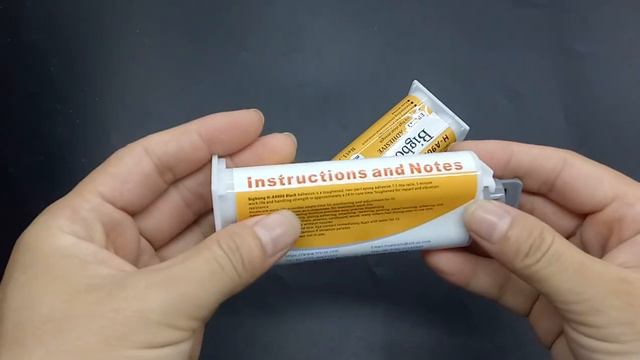 Двухкомпонентный клей.