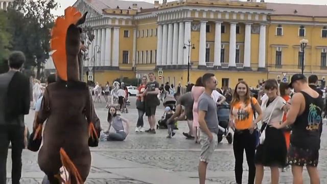 Вечер на Дворцовой.