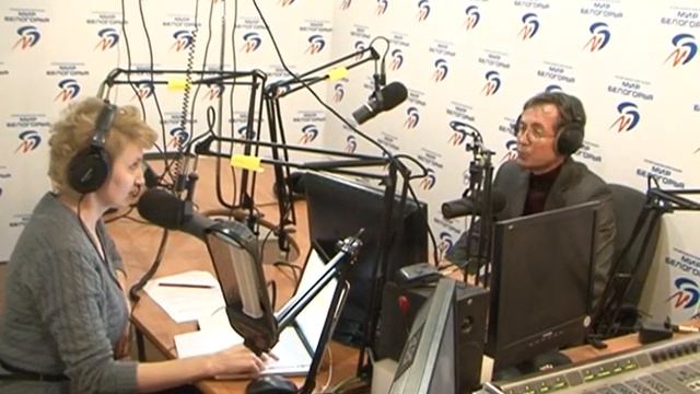 На радио «Мира Белогорья» побывал факелоносец Григорий Довженко