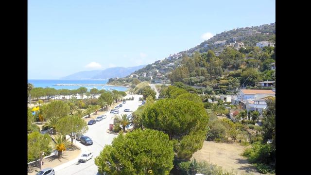 CAPO DORLANDO. MESSINA. SICILIA  Капо дОрландо провинция Мессины Сицилия Италия