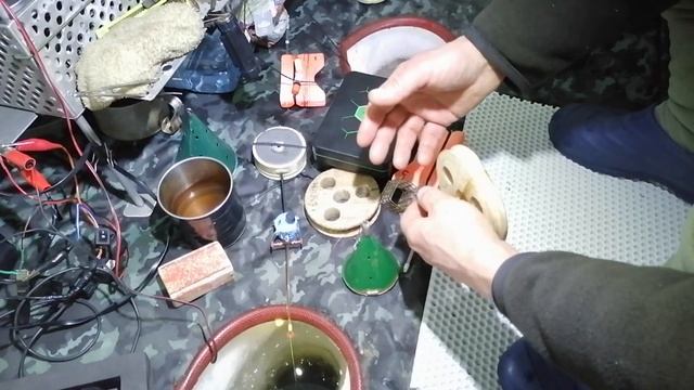 Точечный ЗАКОРМ в лунку.