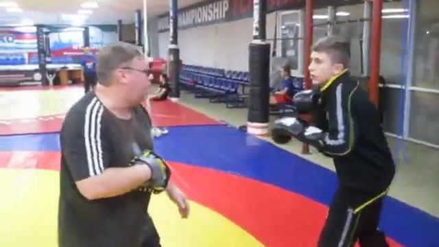 на боксерской тренировке у дяди Коли ТАГАНРОГ