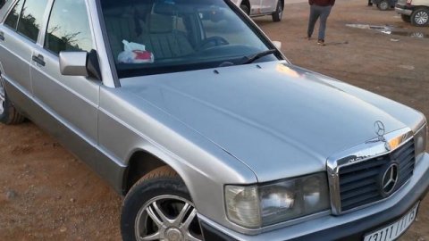 السيارة مرسيدس 190 المقاتلة ??للبيع بتمن مناسب