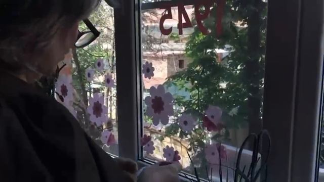 Ольга Юрьевна принимает участие в акции окна Победы
#ПобедныйМайНаКубани