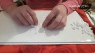 Как сделать снежинку//Из ватных палочек//На новый год.