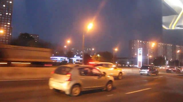 Вечернее Варшавское шоссе - из окна автобуса НефАЗ-5299-31-52 по маршруту 406 из Подольска