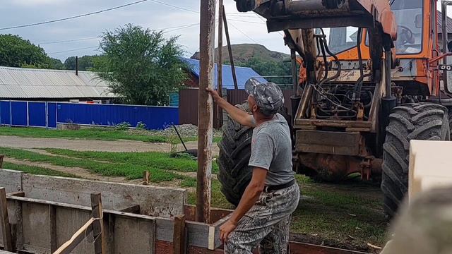 Забивание столбов 🏠👷♂️