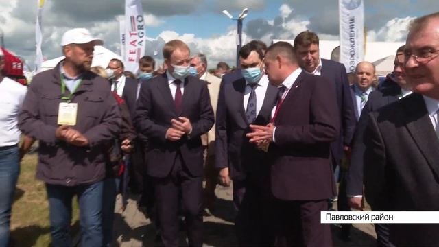 Десятый агропромышленный форум «День сибирского поля» проходит в Павловском районе