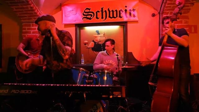 Lex Blohin + Alligators - 06 - Johnny B Good (Chuck Berry) - (Москва,Schwein,12.4.2014)