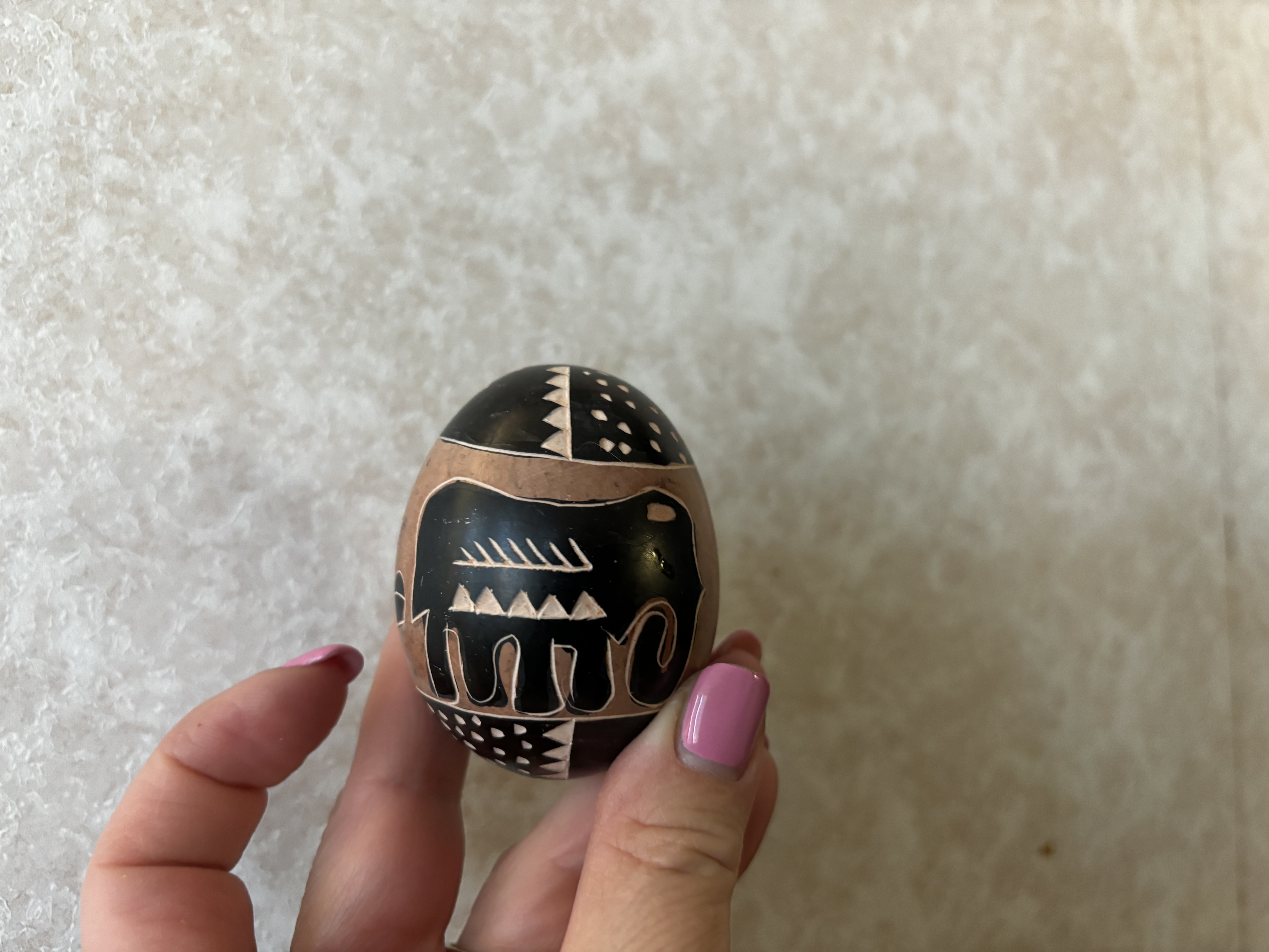 Декоративные, каменные, расписные яйца.