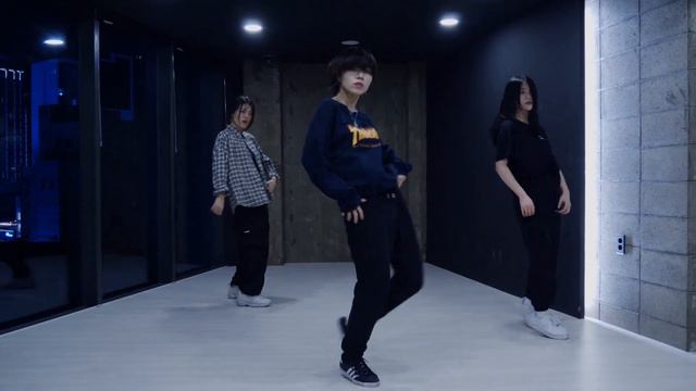 Charlie Puth - Attention  Very choreography