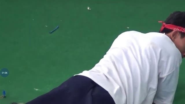 Змея укусила........