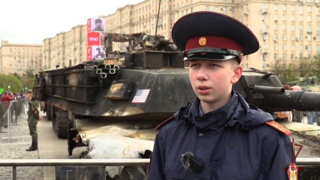 Кадеты Росгвардии посетили выставку «Трофеи армии России» 

Подбитые броневики, самоходки и другие
