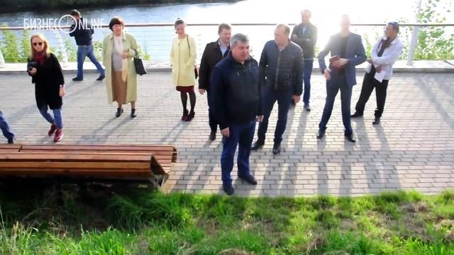 Реконструкция набережной Тукая и сквера Тинчурина в Челнах: подвели малые архитектурные формы