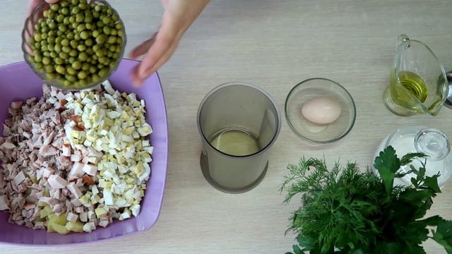 Вкусный Новогодний  Оливье   Все дело в правильных пропорциях со старой музыкой