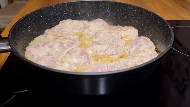 Готовим просто: самая сочная куриная грудка!