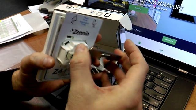 Zennio Z41 LITE / Панель KNX, ёмкостной сенсорный TFT экран 4.1 дюймов [ZVI-Z41LIT]
