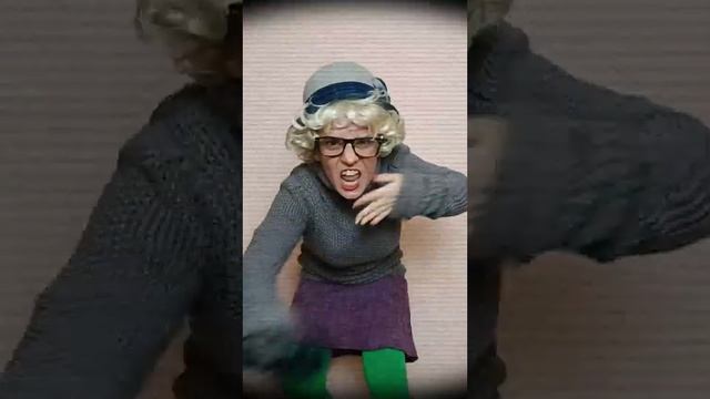 Unholy cover by Granny. Incendiary dance from Little Granny / Зажигательный танец Little Gрэнни