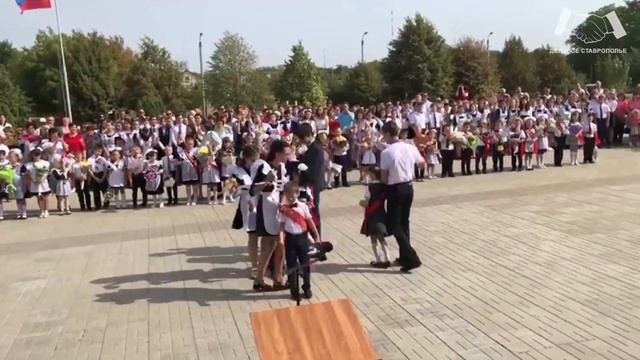 Ипатово. Ставропольский край. День знаний в МБОУ СОШ 22 с углубленным изучением отдельных предмето