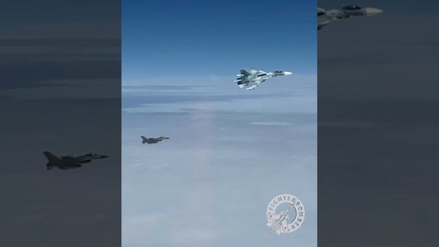 🇷🇺⚠️Российский Су-27П перехватил истребитель F-16 над Балтийским морем