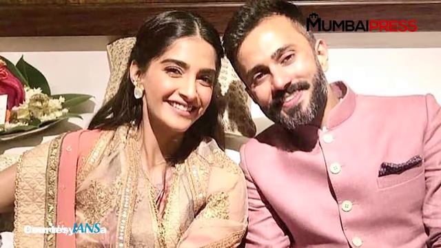 Sonam Kapoor’s Mehendi Ceremony #SonamkiShaadi | Mumbai Press