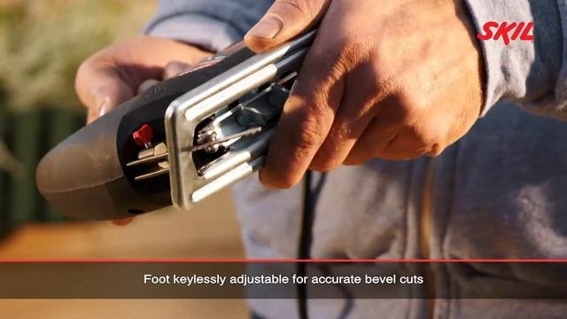 Skil 4250: Лобзик с регулируемой скоростью и заменой полотен без использования инструмента