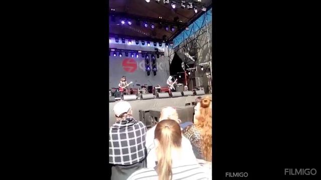 рок группа Milo boy feat Тrash Milor. "Флирт"