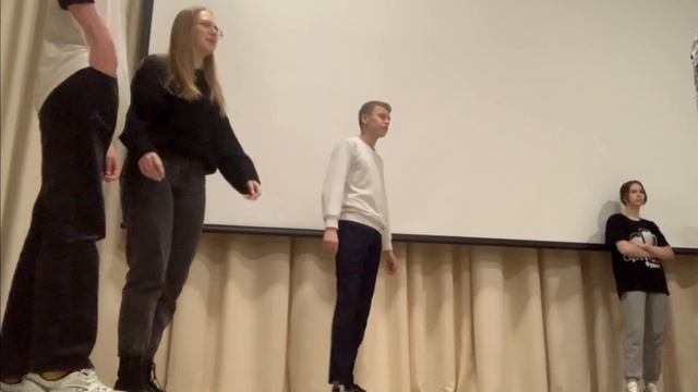 Пытаемся танцевать вальс на протяжении 8 минут