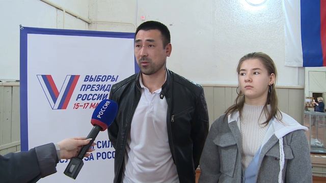 В Майском проголосовал ветеран боевых действий Василий Бадулин