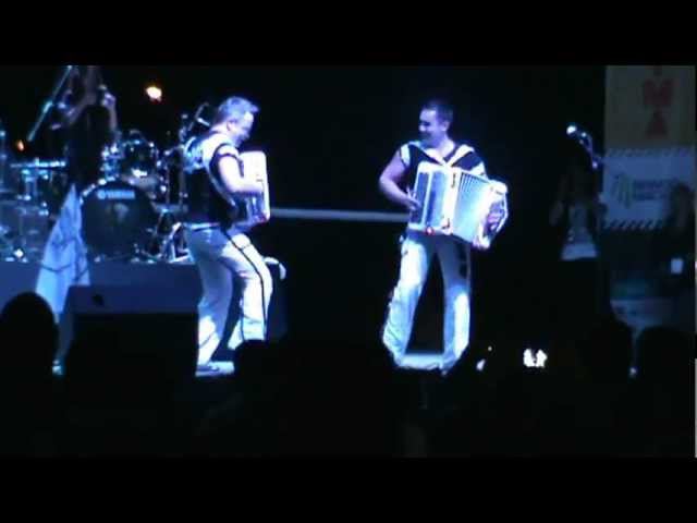 BAYAN MIX (RUSIA) EN COSTA RICA.FIA 2012.Popurri.БАЯН МИКС В KOCTA PИKE.11/11