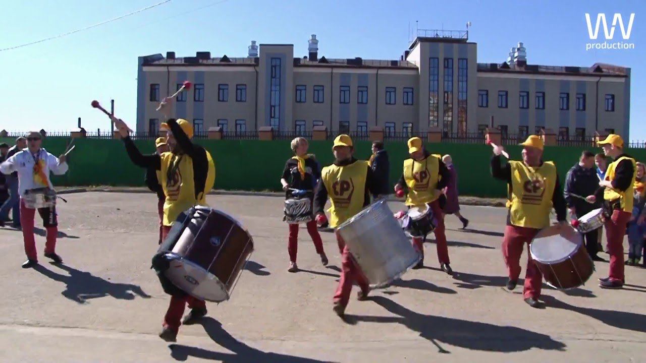 Уличные барабанщики 