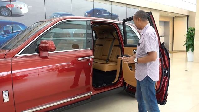 Rolls-Royce Cullinan 2018 | First Impression | OtoDriver
