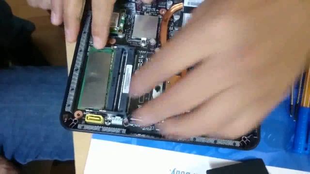 ASUS VIVOPC MINI PC RAM SÖKÜMÜ