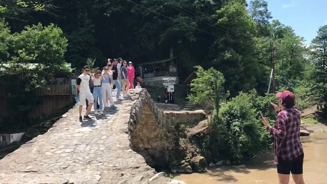 Водопады и другие раскрученные туристические места в окрестностях Батуми. Стоит ли сюда ехать