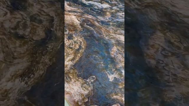 Современный ковер в гостиную Абстракция