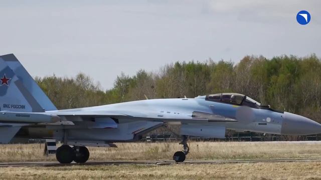 Новые самолеты Су-35С.