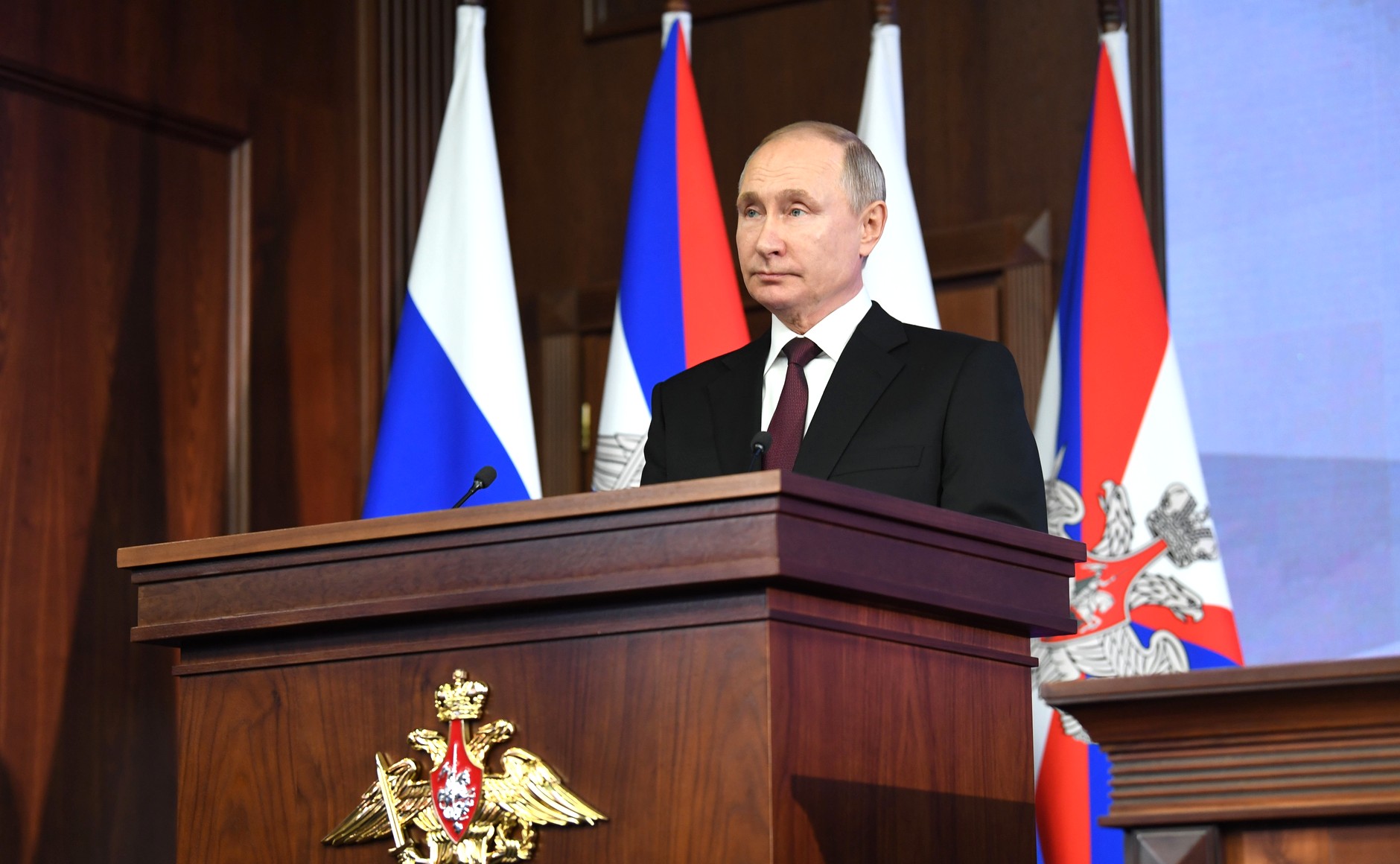 Президент В. Путин дал более 30 новых обещаний. Указ подписан