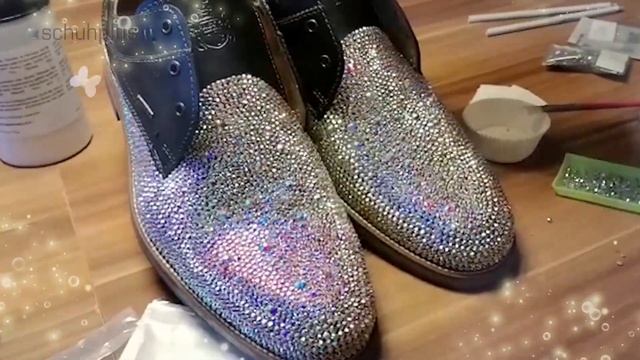 10.000 Mal Glitzer - schuhplus-Bastelfee veredelt Halbschuhe von Fretz Men mit Gore-Tex