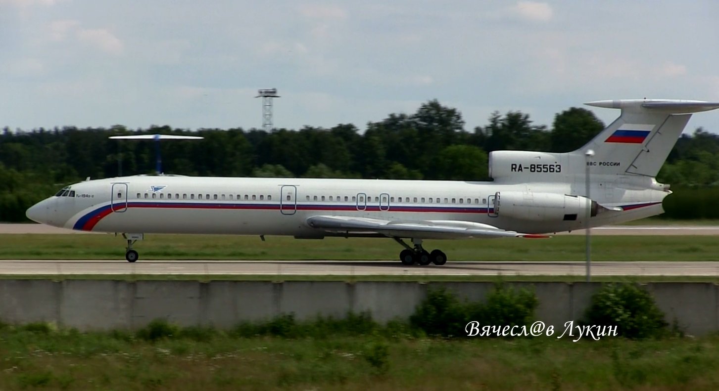 Тренировочный полёт Ту-154Б-2 RA-85563