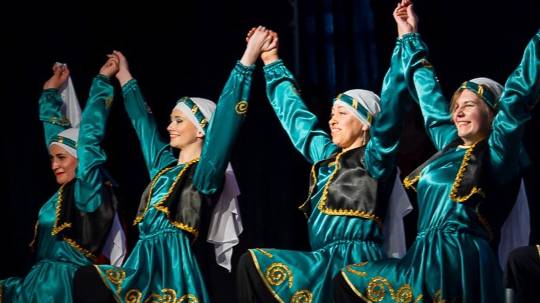 Сирийский танец "Дабка", танцевальная студия "Грация", г. Саров, рук. Сайгушева Галина