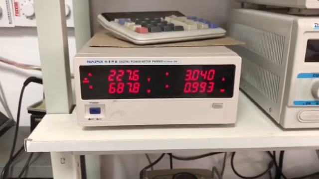 SolarEpic MPPT 700W-220V Waterproof Grid Tie Inverter test video