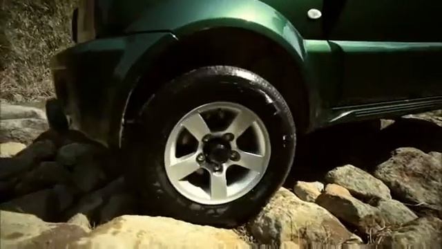 Suzuki Jimny Off Road Rocks | YallaMotor.com
