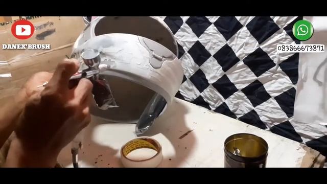 HELM BAWAAN KYT,RC7   DI  RUBAH   MODEL   GAMBAR..   BATIK BANASPATI DI  BALUT  GLITER.