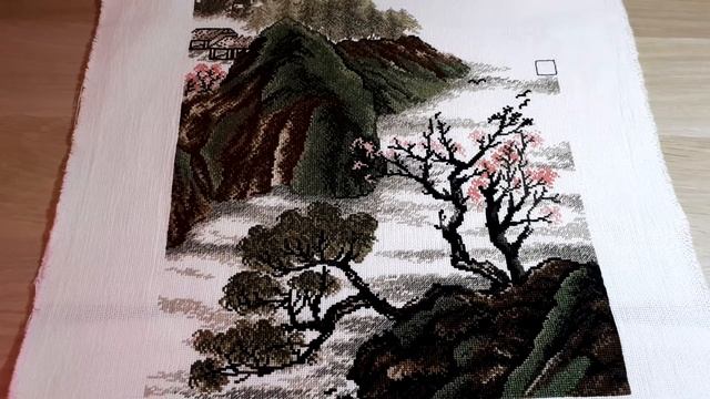 Вышивка крестом: История одного долгостроя. Желтые следы от смывающегося маркера