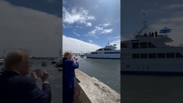 Трамп приветствует лодочников в Ньюпорт-Бич, Калифорния
