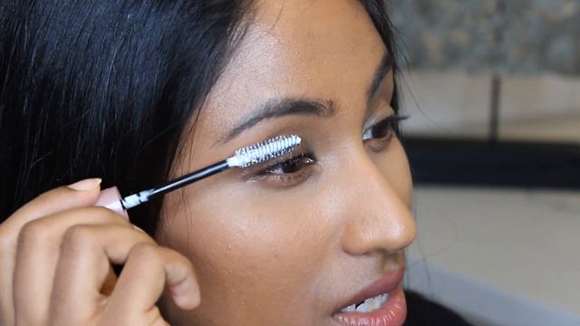 How to use an Eyelash Curler and Mascara