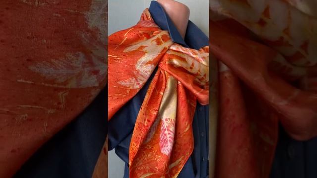 Платок в технике эко-принт, в наличии.